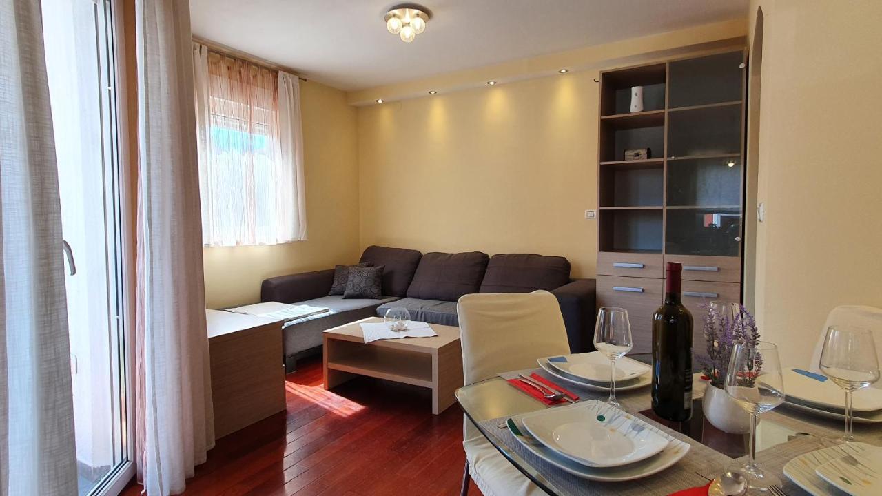 Apartman Istria 4 You Apartment Pula Bagian luar foto